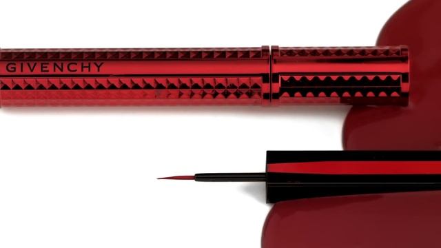 Будь сміливою, провокуй! Volume Disturbia у червоному та чорному відтінках створена, щоб хвилювати. смотреть онлайн