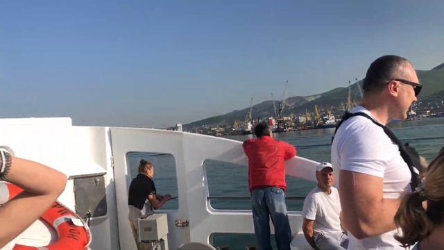 Новороссийск-Сочи. Катер Грифон. Май 2022г. смотреть онлайн