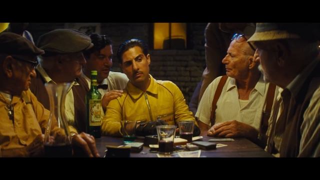 PRADA presents "CASTELLO CAVALCANTI" by Wes Anderson смотреть онлайн