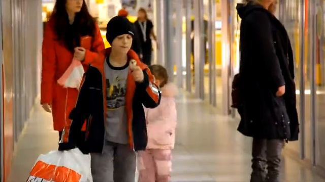 Хэллоуин в ТЦ Мега смотреть онлайн