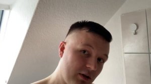 Как подстричь волосы дома машинкой СТРИЖКА ВОЛОС СЕБЕ ДОМА (Очень просто!)