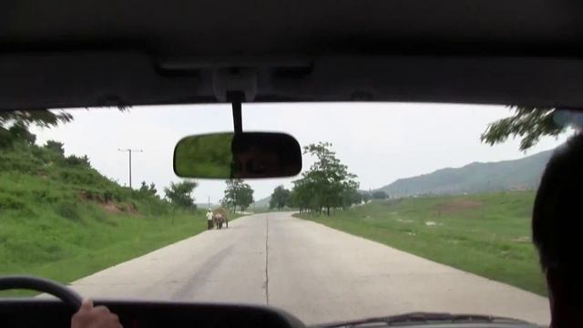 Nordkorea Fahrt von Wonsan ins 100 km südöstliche Kumgangsan (Diamantgebirge) смотреть онлайн