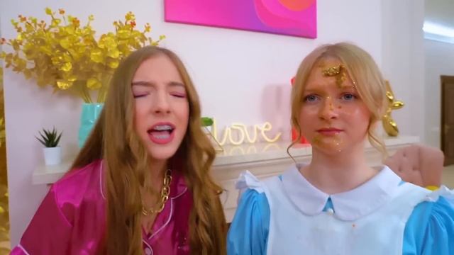 Богатый Папа VS Бедная Мама || Мой Папа - Владелец Супермаркета! смотреть онлайн