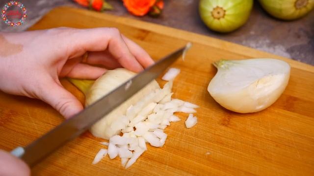 Закриваю по 50 банок кожного року! Всі просять ці рецепти з кабачків. 4 рецепта заготовок на зиму! смотреть онлайн