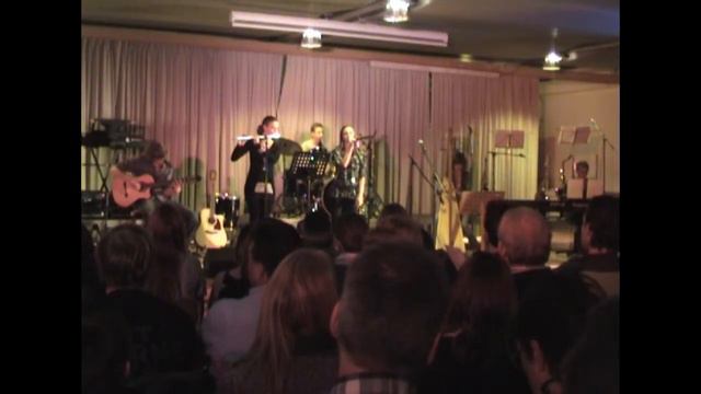 She Couldn't Laugh - Twarres -- Kerst Concert 2010 - Udens College Havo/VWO смотреть онлайн