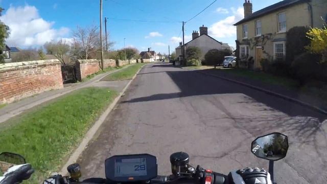 2019 KTM 1290 SUPER DUKE R, MY NEW BIKE PART 2, Inc - 2020 Ducati Hypermotard & Yamaha MT09 смотреть онлайн