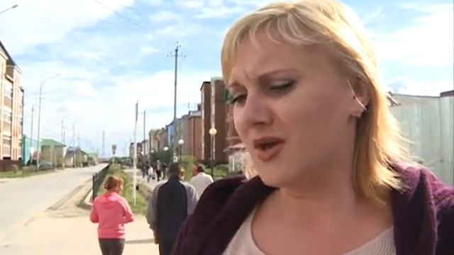 600 кв м брусчатки. На улице Худи Сэроко появился долгожданный тротуар. смотреть онлайн