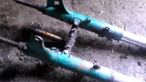 Разборка передней вилки урала