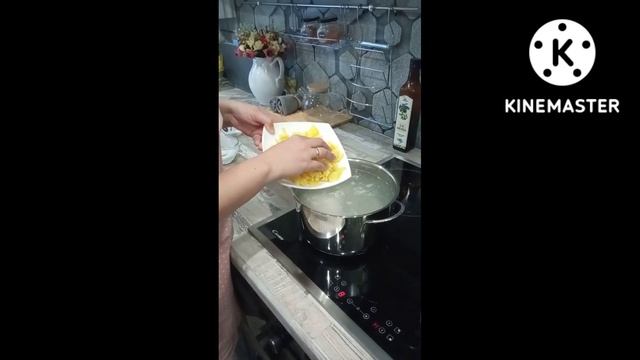 ЗНАКОМСТВО / МОЁ ПЕРВОЕ ВИДЕО / НЕ СУДИТЕ СТРОГО ? / ГОТОВИМ ЧЕЧЕВИЧНЫЙ СУП