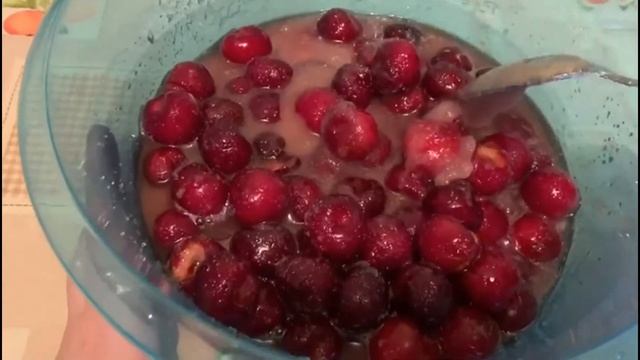 ВАРЕНЬЕ ИЗ ЧЕРЕШНИ БЕЗ КОСТОЧЕК!!! АРОМАТНОЕ И ОЧЕНЬ ВКУСНОЕ!!! смотреть онлайн