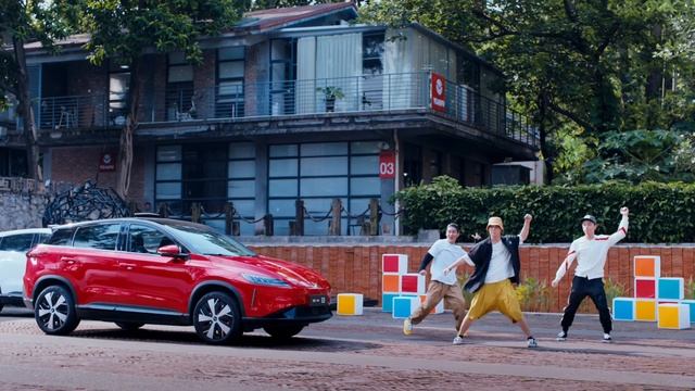 Parking Made Easy ｜ Xpeng G3 смотреть онлайн