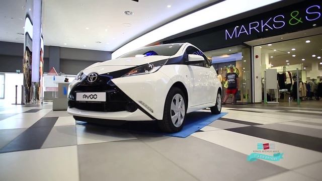 2 Years Kings Avenue Mall смотреть онлайн