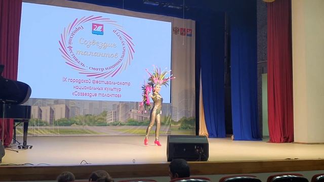 Танцевальная студия "Dance Studio Serrana" — Самба смотреть онлайн