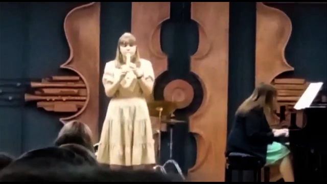 Глазырина Елизавета (блокфлейта), Дарья Лукина (фортепиано) 