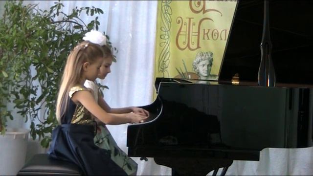 Гаджиева Лейла, Шакина София. Б.Савельев Песня кота Леопольда смотреть онлайн