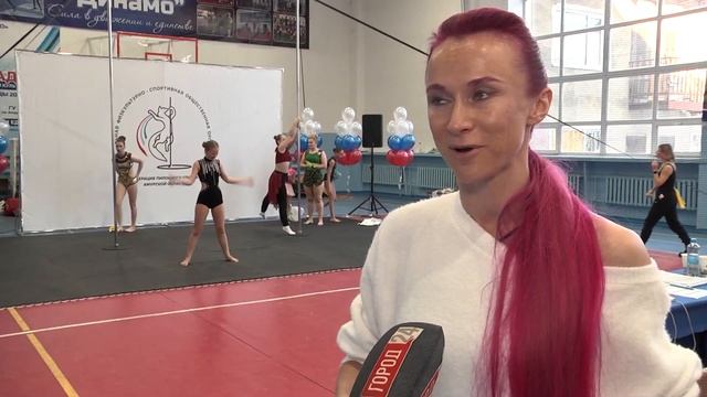 В Кубке Благовещенска по пилонному спорту и воздушной гимнастике выступили дети и участницы за 40 смотреть онлайн