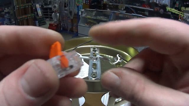 Как подключить люстру на 2 лампочки к двойному выключателю. смотреть онлайн