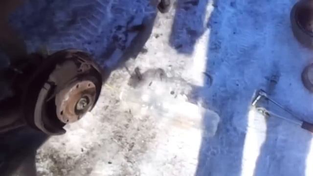 Самостоятельно без помощника замена тормозной жидкости и прокачка тормозов ВАЗ 2114 смотреть онлайн