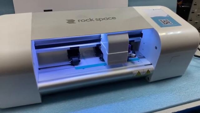 Плоттер Rock Space для гидрогелевой пленки смотреть онлайн