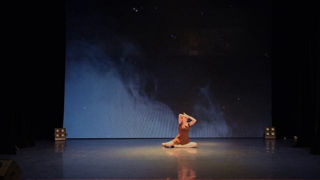 Виктория ОВСЯННИКОВА - "МЕСЯЦ МАЙ" смотреть онлайн