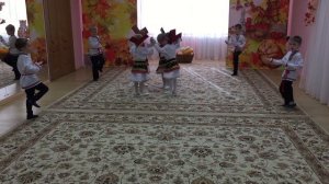 Детский мордовский танец «Эйкакшт эрзянь»