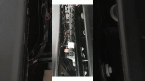 G05: Не опускается нижняя крышка багажника на BMW X5