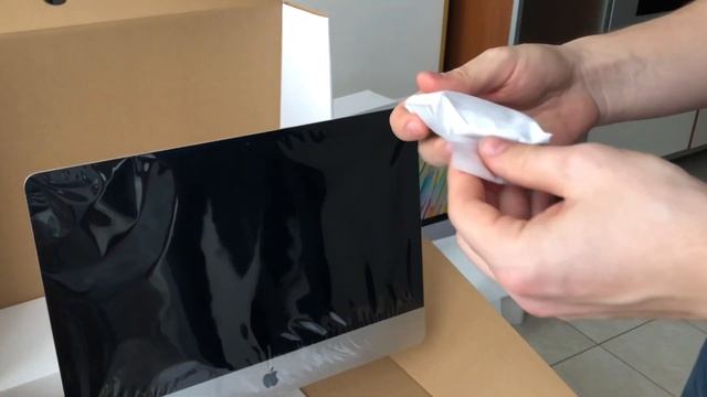 Распаковка и обзор нового Apple iMac 2018 смотреть онлайн