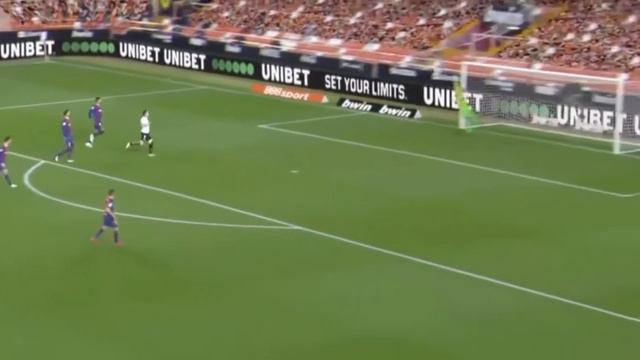 Carlos Soler fantastic goal vs Barcelona 😲💣🔥 смотреть онлайн