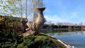 дача  с  искусственным  водоёмом. зона  барбекю.  что  стало  с  дачей  10  лет  спустя.