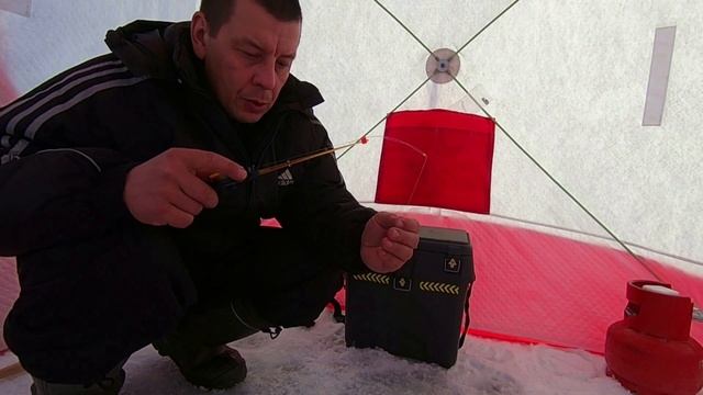 Иркутское ВДХР. Рыбалка зимой. Залив Штаны (15 км БТ). смотреть онлайн
