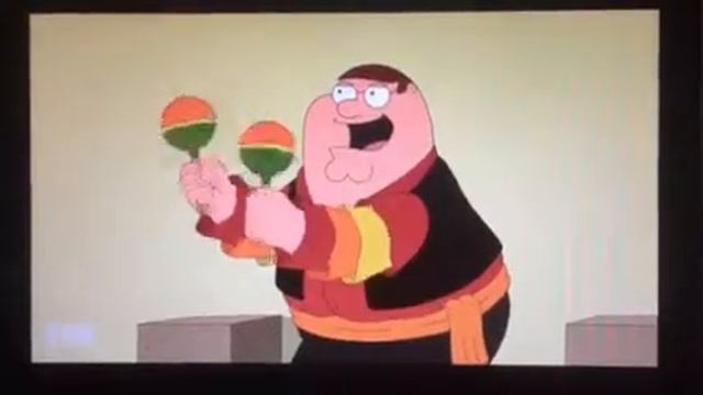 Peter play the maracas - Family Guy смотреть онлайн