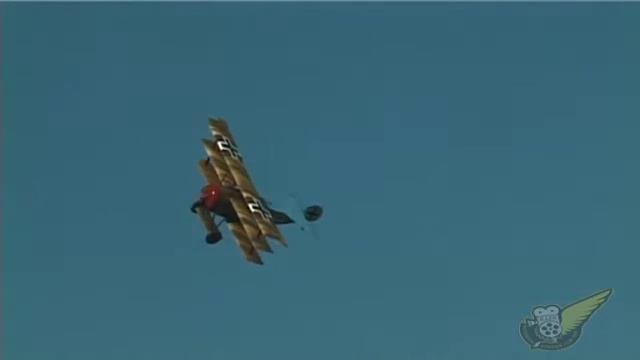 Fokker Triplanes vs Nieuport & Camel смотреть онлайн