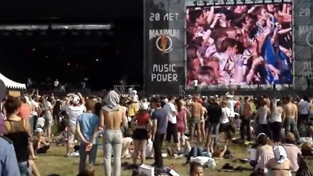 Travis - Selfish Jean (Maxidrom, Moscow / 28.05.2011)