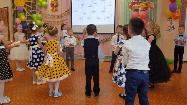 Выпускной в детском саду №6 "Родничок" г.Красноармейск смотреть онлайн