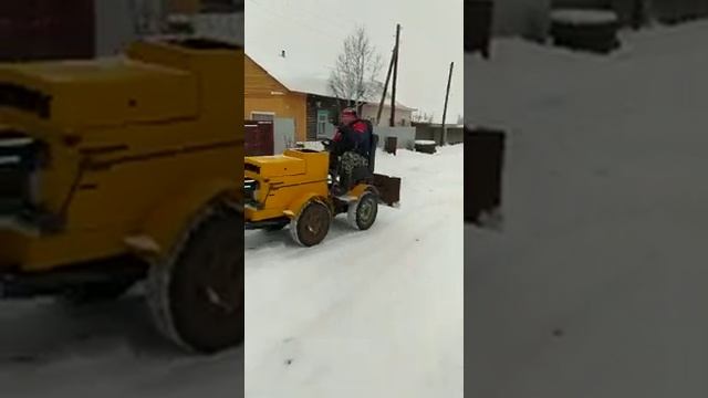 чистка снега самодельным минитрактором 3 передача смотреть онлайн