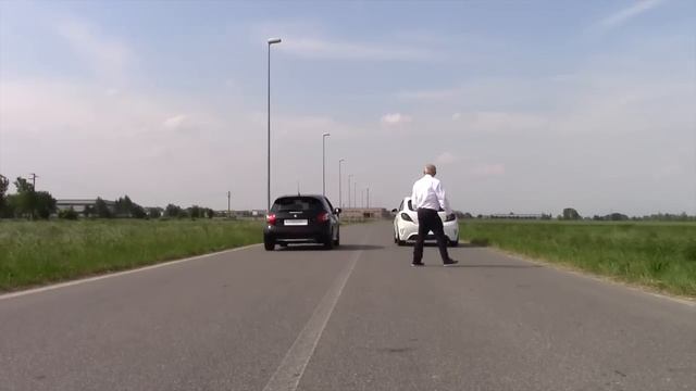 Opel Corsa OPC vs Peugeot 208 GTi - Autobaselli.it смотреть онлайн