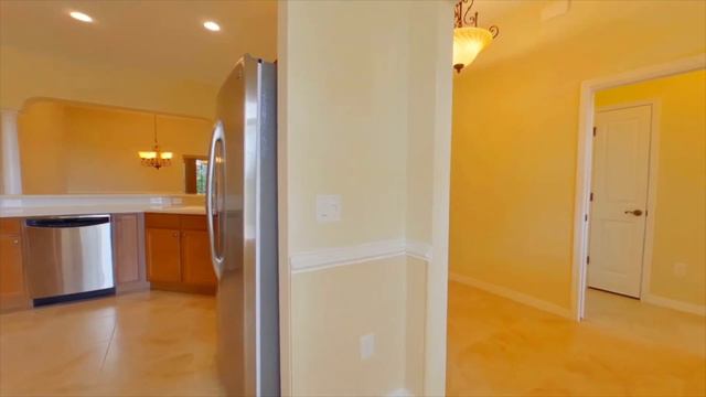 Gardenia HOME FOR SALE in The Village of Hemingway. LARGE LOT in Cul-de-sac in The Villages, FL. смотреть онлайн