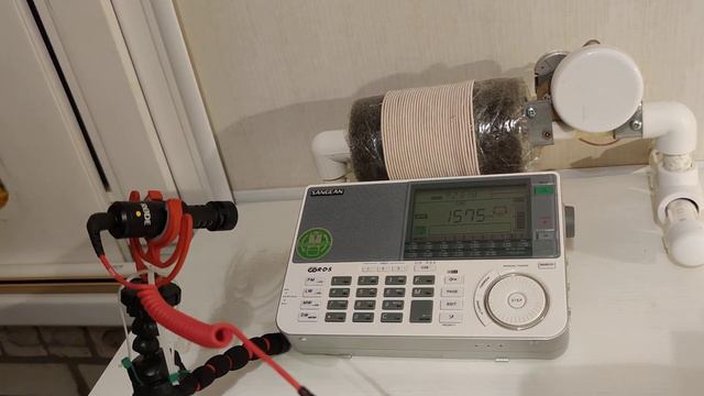 1575 kHz. Пиратское радио смотреть онлайн