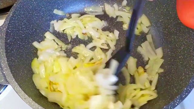 Три салата на новогодний стол из куриной грудки🥗🥗 смотреть онлайн