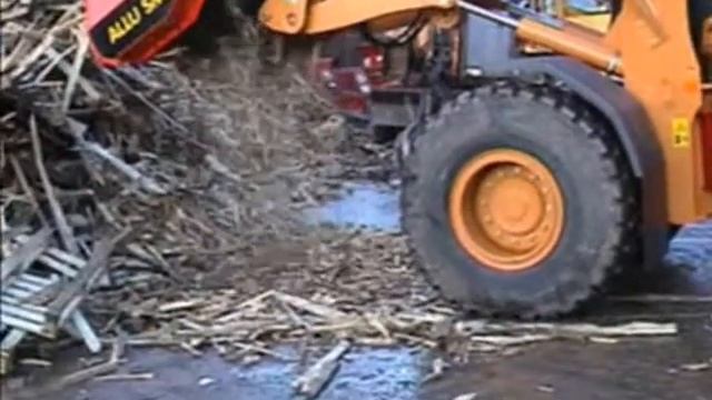 Дробление палет - погрузчик смотреть онлайн