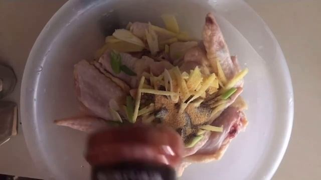 Air fryer chicken wings, simple to make and delicious 空气炸鸡翅，制作简单美味 смотреть онлайн