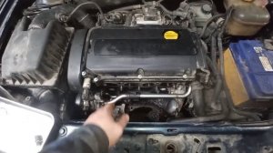 Теплообменник протекает через 300 км Opel Astra.