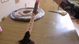 КОВРИК СВОИМИ РУКАМИ БЕЗ СПИЦ и КРЮЧКА