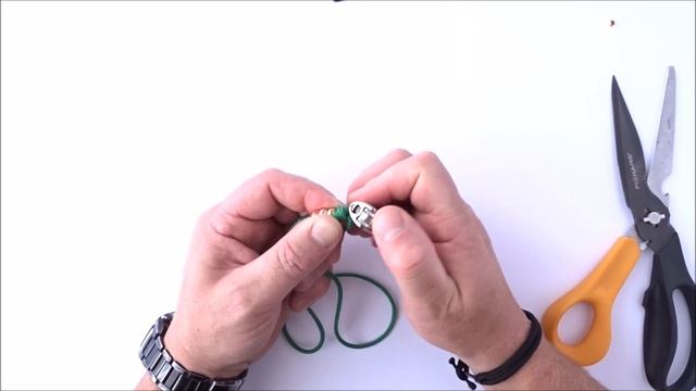 Learn How to Fasten Beads with Double Fisherman's Sliding Knot Make a Simple Beaded Bracelet - CBYS смотреть онлайн
