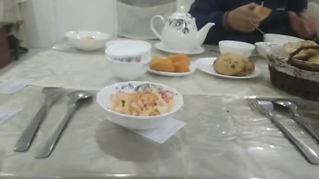 УРДА САНАТОРЯСИДА КЕЧКИ ОВКАТ, O'RDA SANATO'RYASIDA KECHKI OVQAT смотреть онлайн