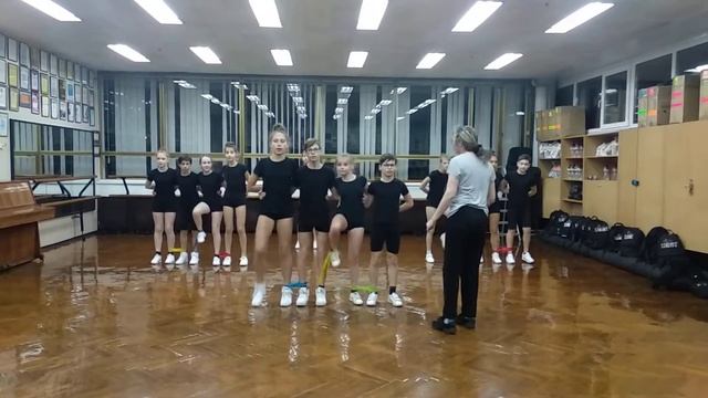 Постановочная "Time For Tea" (1) 5-й класс ШСХ РГ ДДМ смотреть онлайн