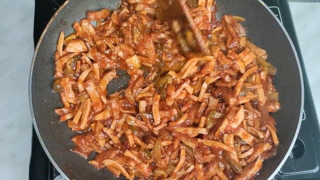 СОЛЯНКА сборная мясная (суп). Простой рецепт очень вкусной солянки. смотреть онлайн