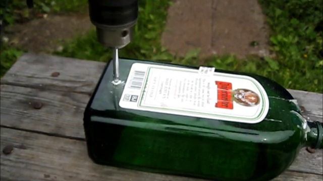 Как сделать отверстие в Стеклянной Бутылке Своими Руками смотреть онлайн