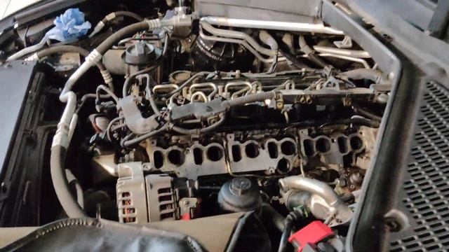 Уникальные кадры работы дизельного двигателя BMW и процесса горения топлива через впускной клапан. смотреть онлайн