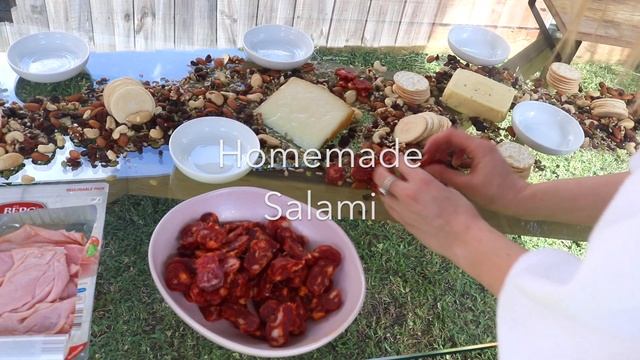 GRAZING TABLE & GRAZING PLATTERS & HOW TO CREATE A GRAZING TABLE смотреть онлайн